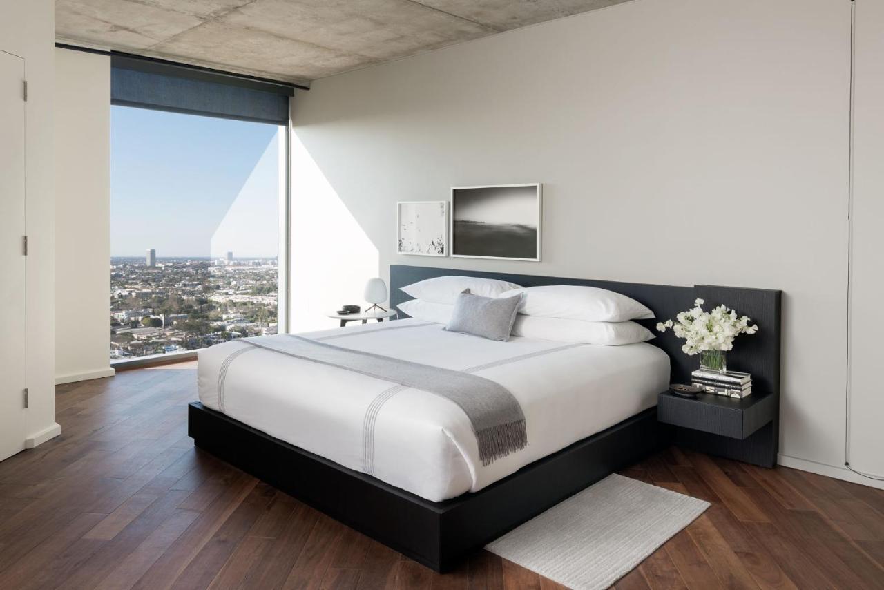One Bedroom Sunset Suite - Accessible