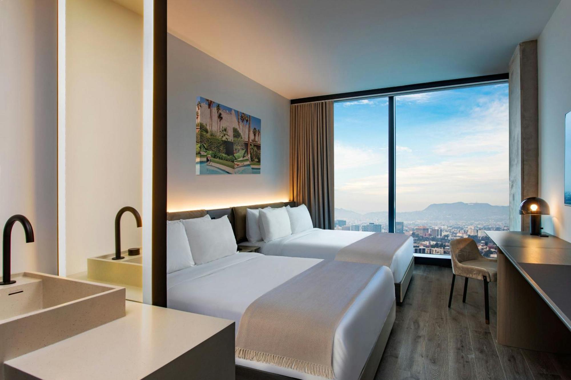 City View Queen Room Hearing Accessible