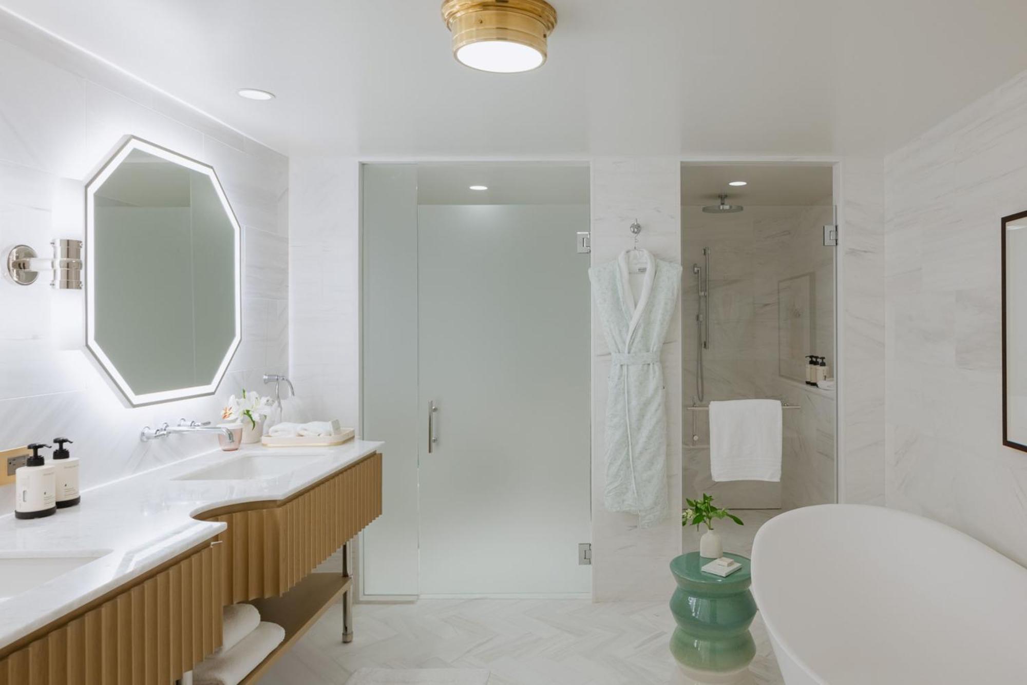 Malibu Corner One-Bedroom King Suite with Oceanfront