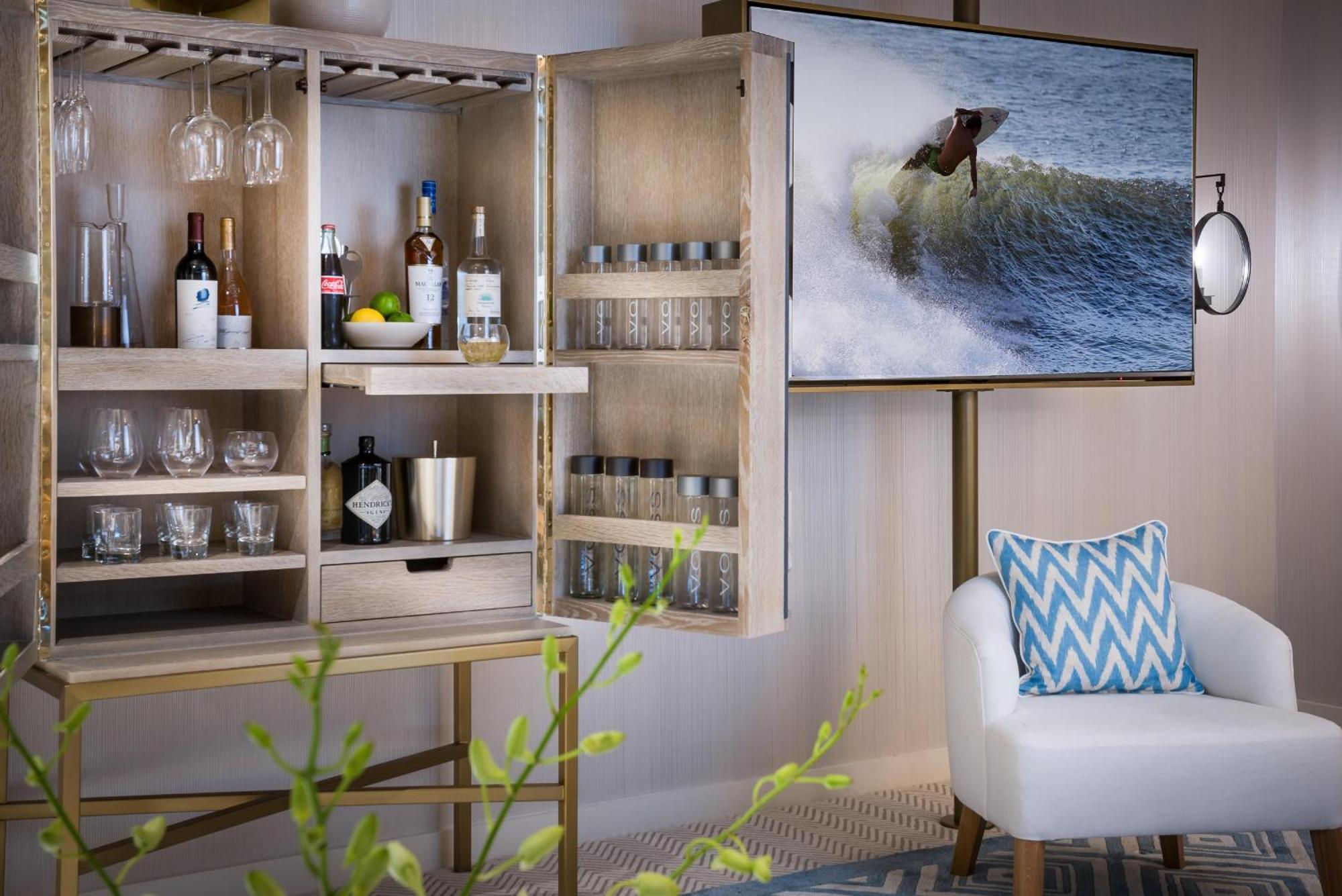 Oceanfront Suite
