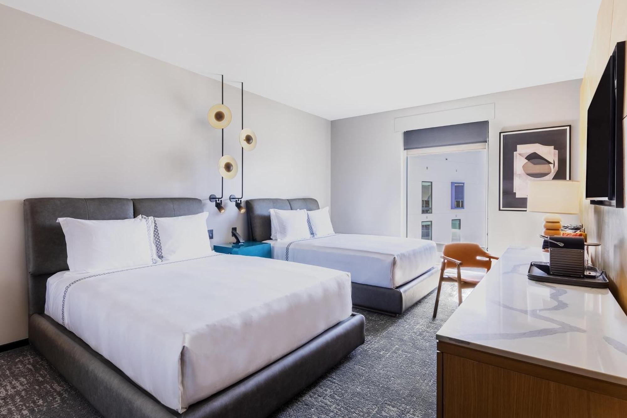 Queen Room with Two Queen Beds,1758882681:JPEG