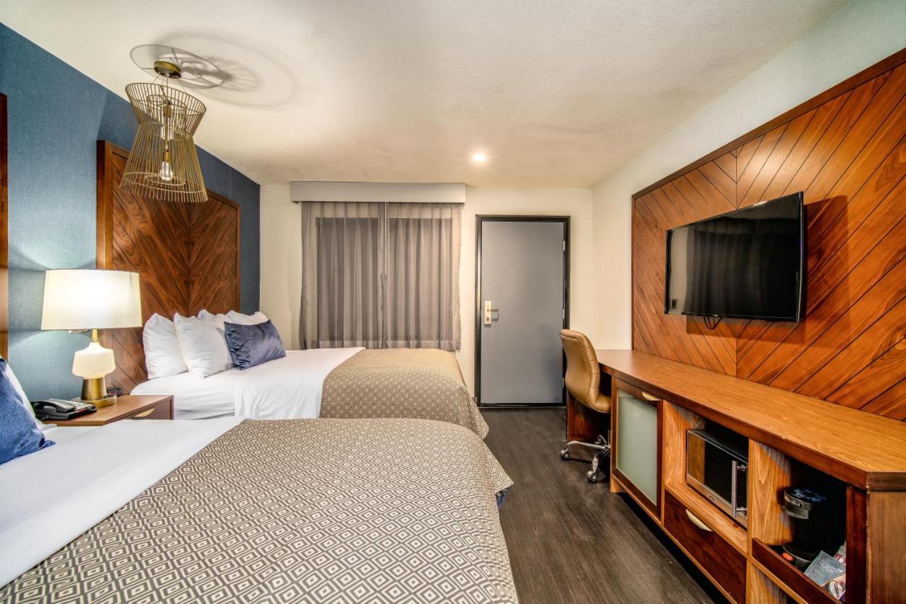 Superior Queen Room with Two Queen Beds - Non-Smoking