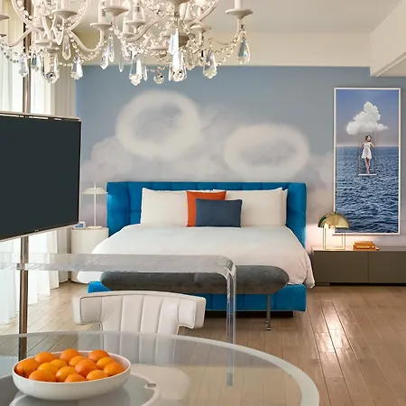 The Valorian West Hollywood, Curio Collection by Hilton-2